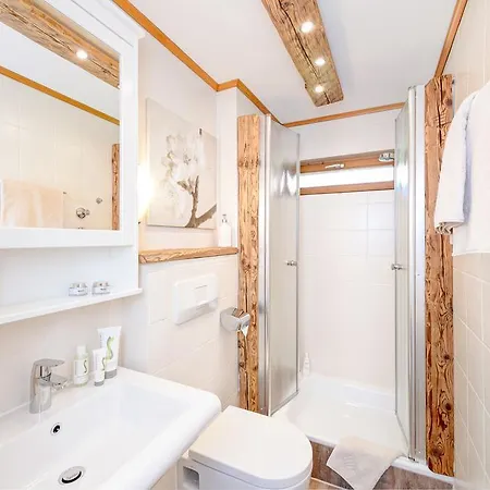 Apartment Ess: 4-star Family Wellness Retreat Oberstdorf